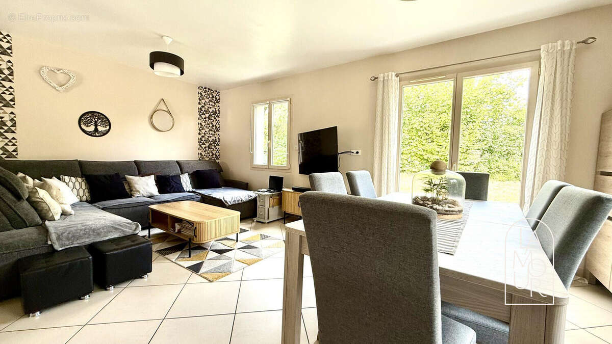 Maison 152 m² à Neuilly-Les-Dijon  - photo 2