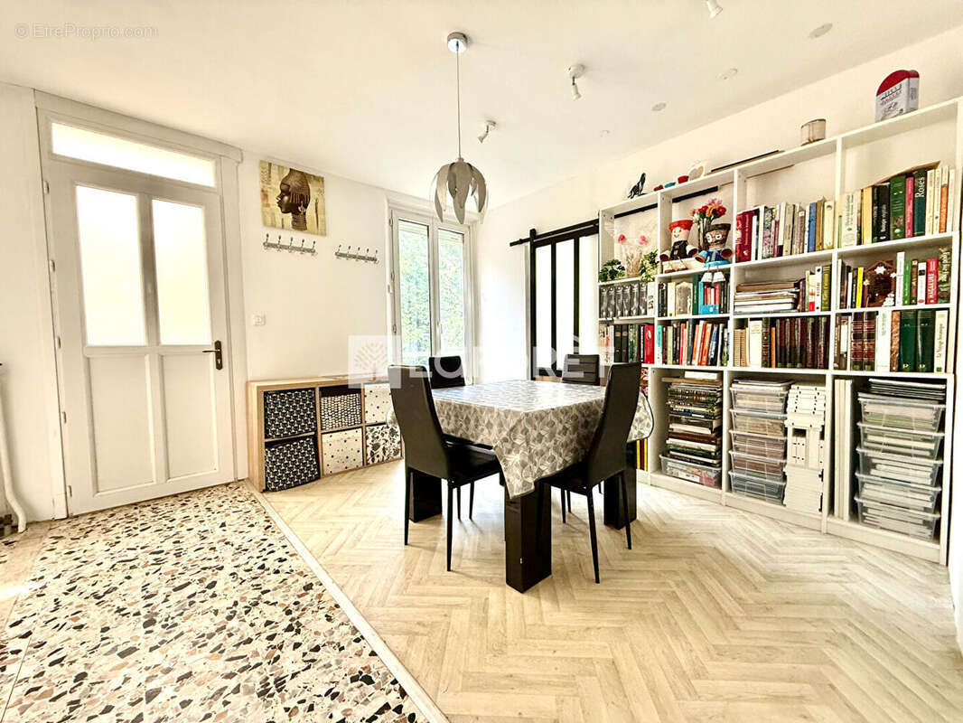 Maison à MILLY-LA-FORET