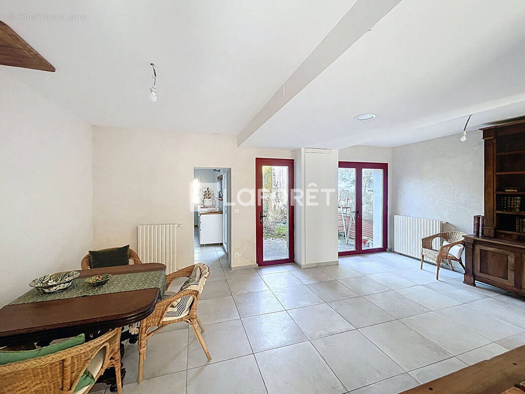 Maison à CASTELSARRASIN