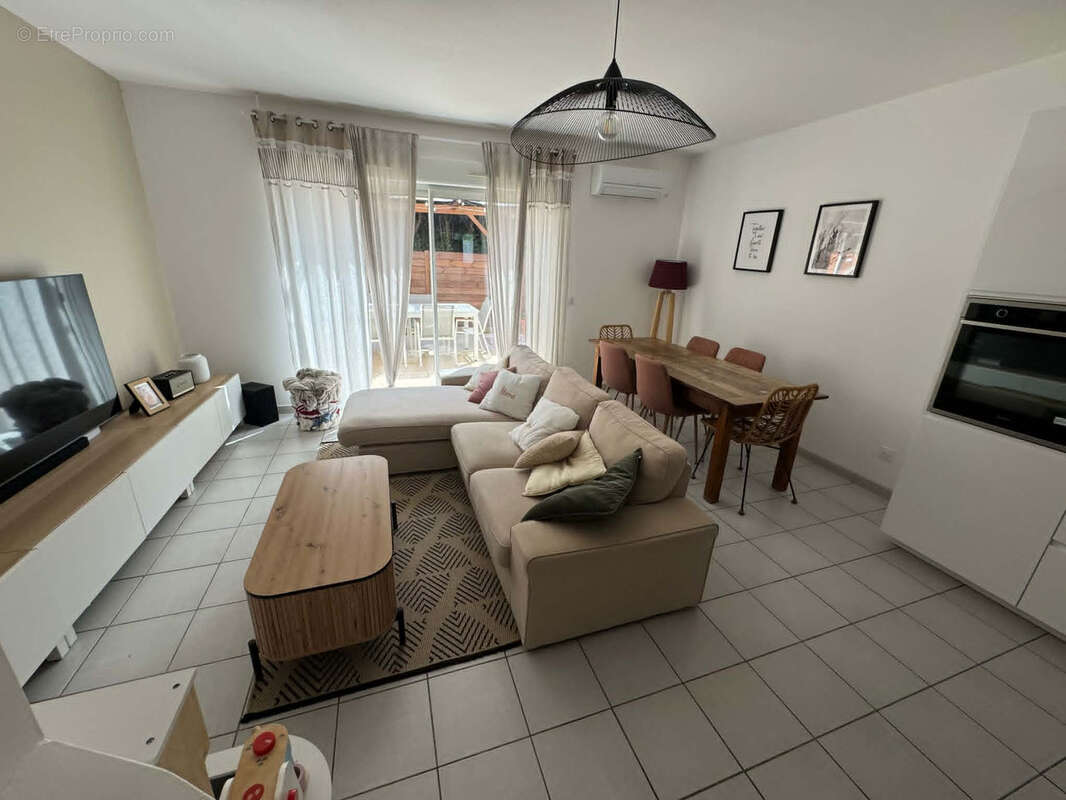 Beau duplex de type 4 avec terrasse et parkings - photo 3