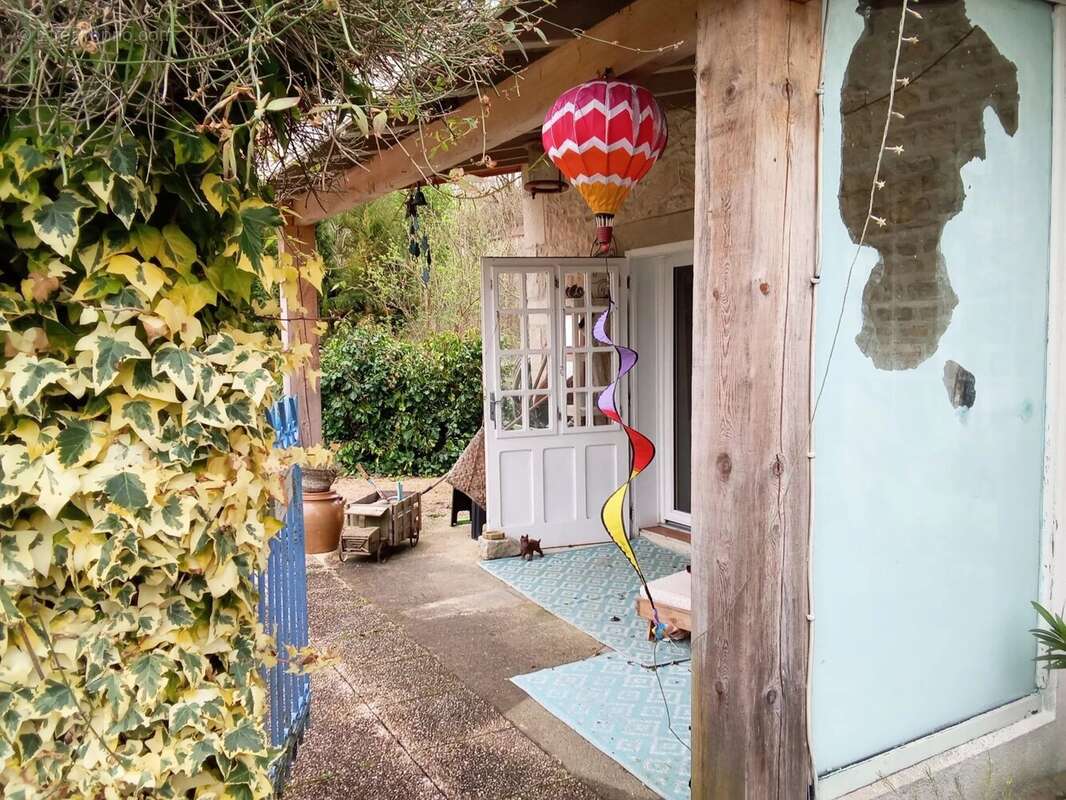 Maison à SAINT-FRAIGNE