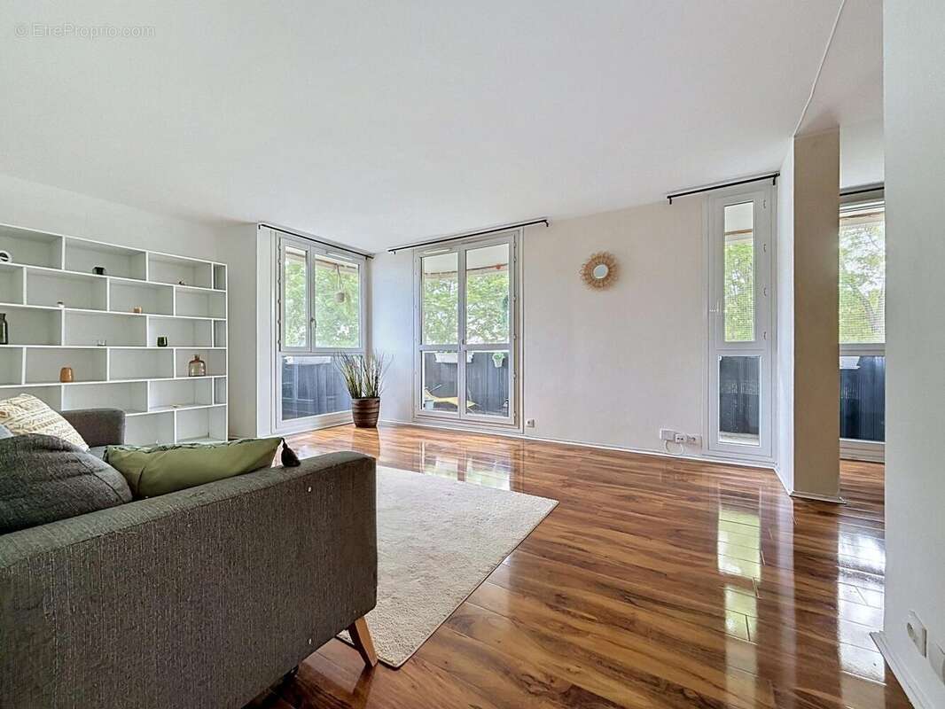 Photo 2 - Appartement à ELANCOURT