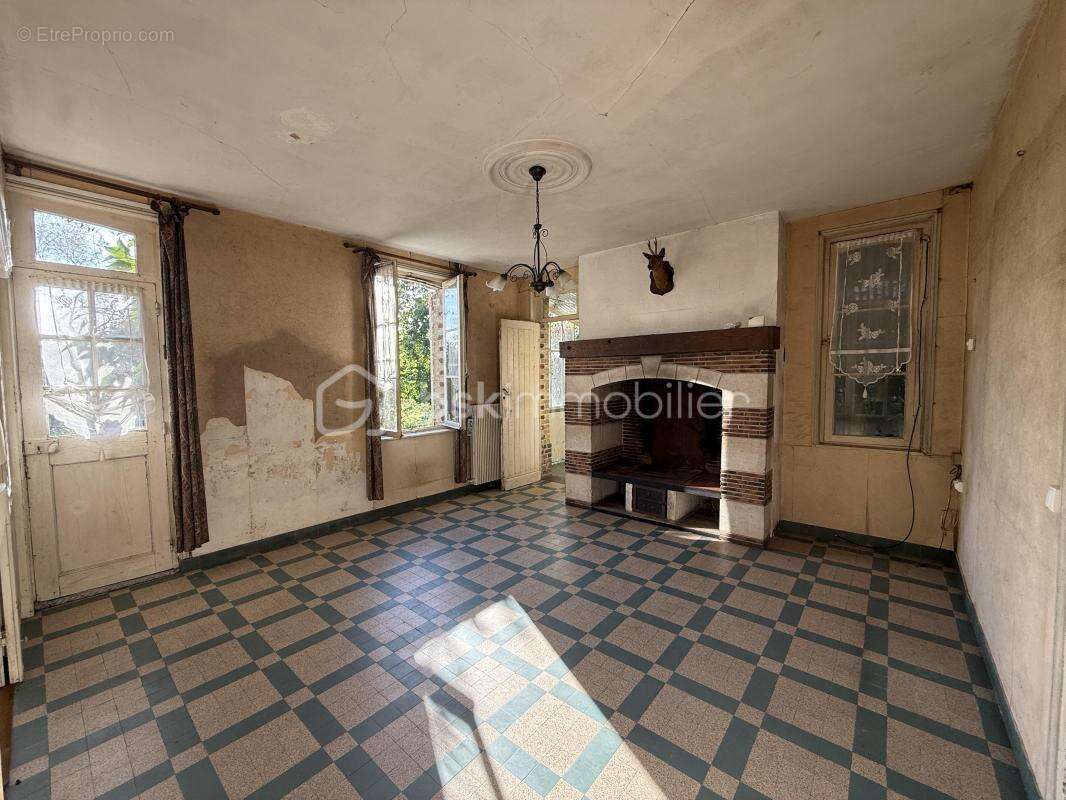 Maison à PONT-L&#039;EVEQUE