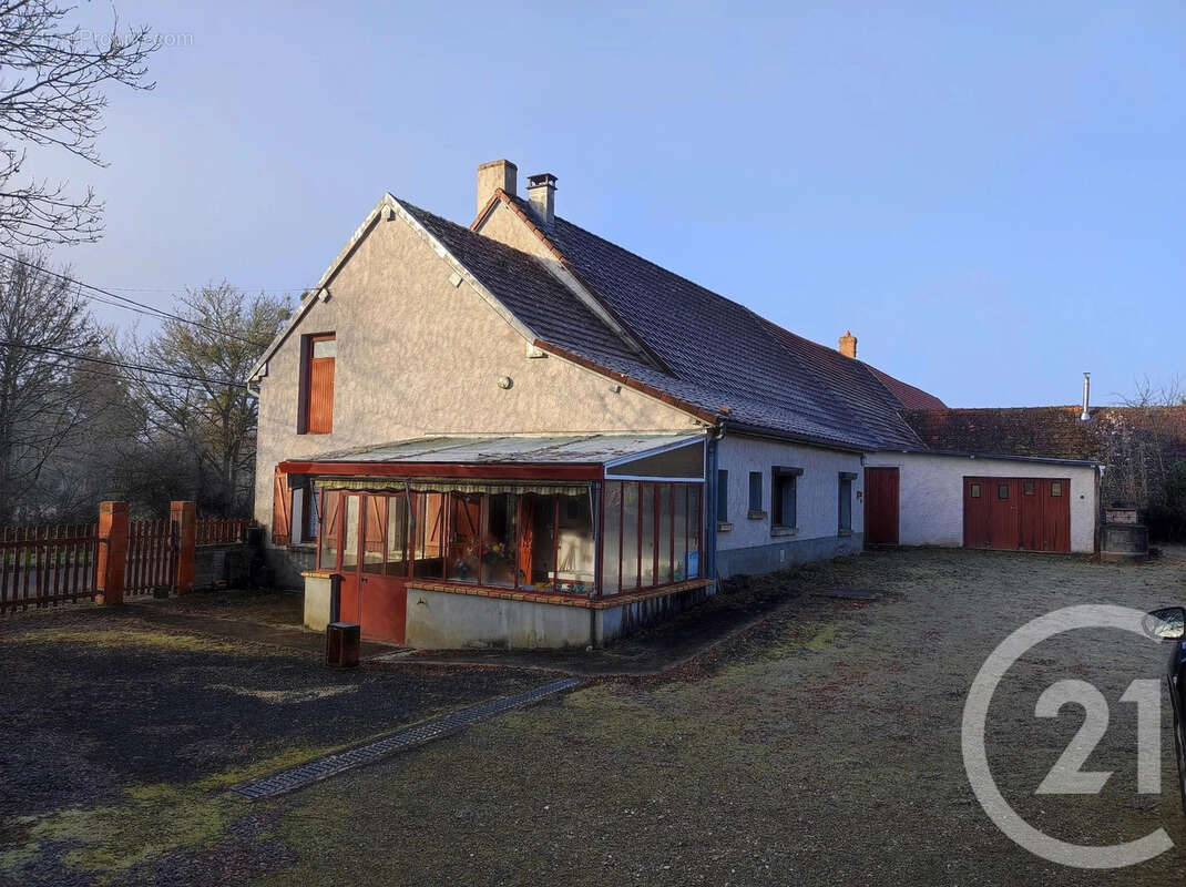 Maison à SAINT-PERE