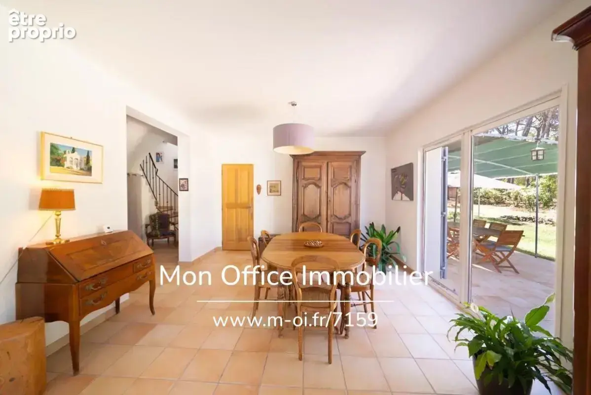 Référence : 7159-DVI. - AIX EN PROVENCE - Celony - Bastide de caractère de 172 m² sur un terrain plat de 2 300 m² avec piscine - photo 7