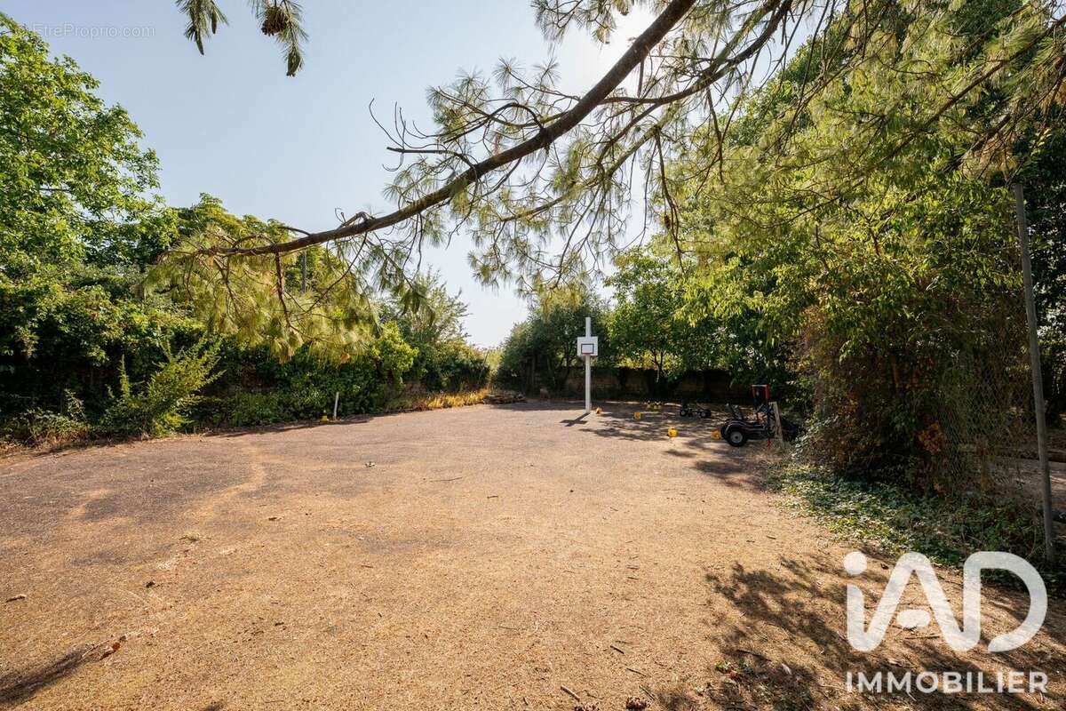 Maison 280 m² à Doue-La-Fontaine  - photo 3