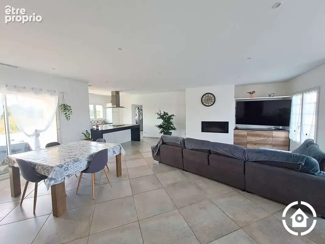 Maison 8 pièces 203 m² à vendre à Gente (16130) - photo 3