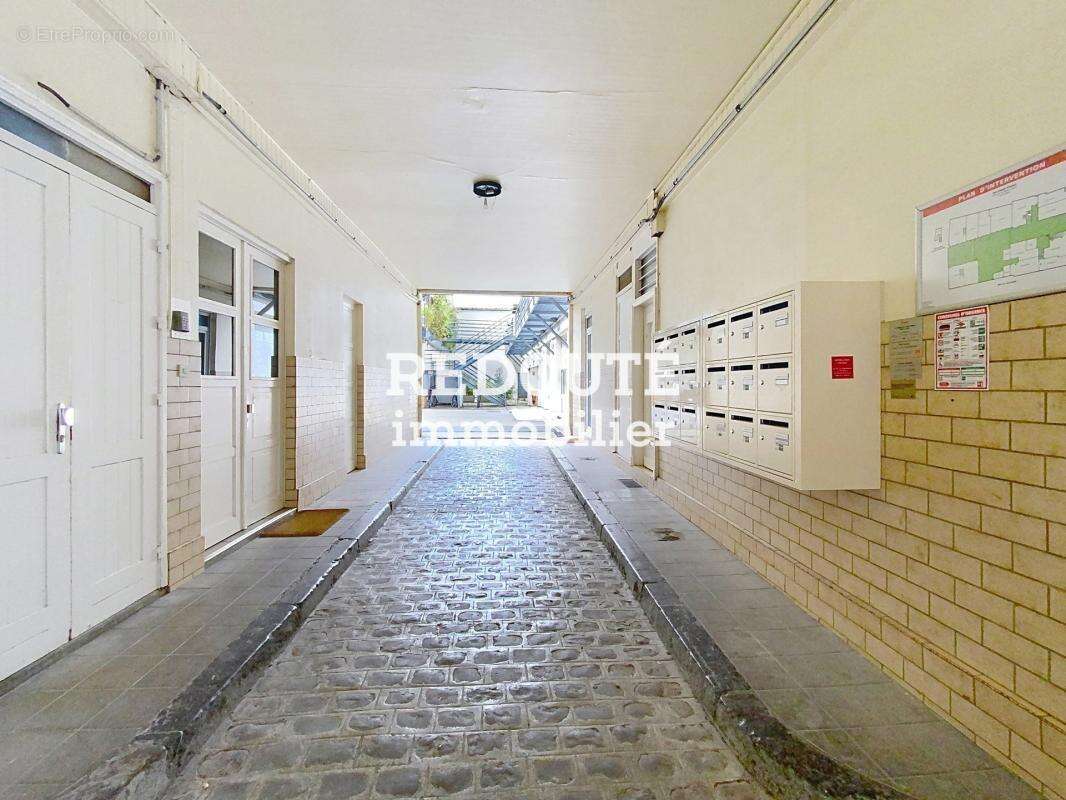 A VENDRE - Reims Hyper Centre - Studio - photo 5
