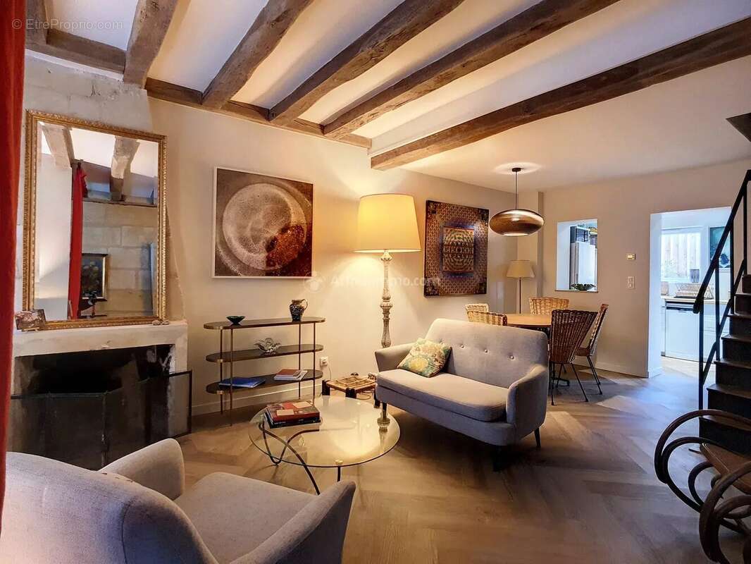 Maison à LA CHARTRE-SUR-LE-LOIR