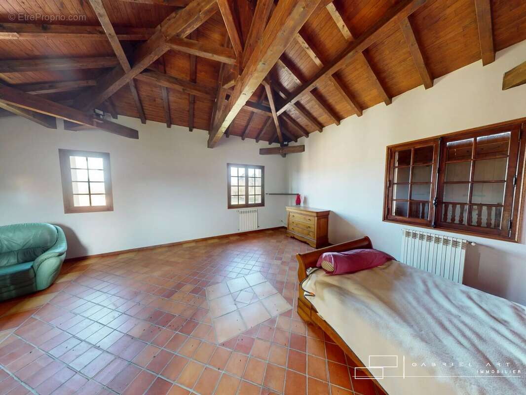 Maison à LASSEUBE-PROPRE