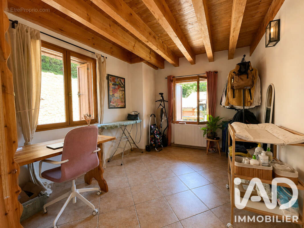 Maison 130 m² à Le Moutaret  - photo 2