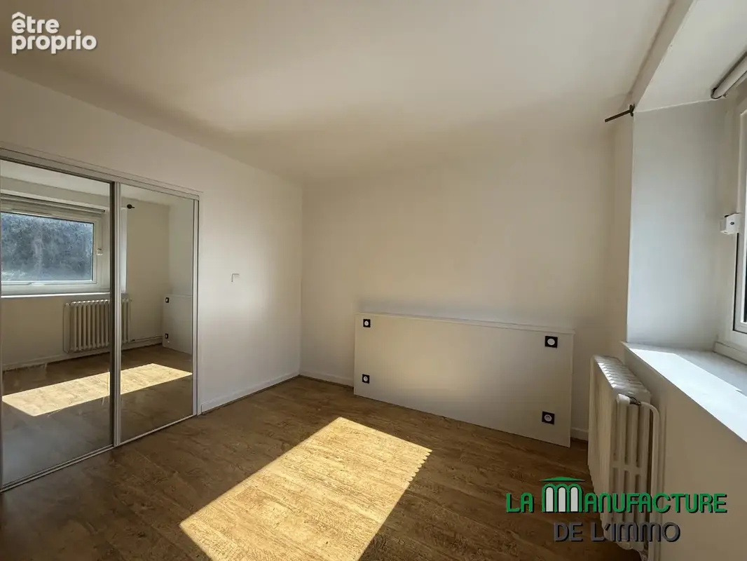 Saint etienne bergson bel air - appartement t4 avec 3 chambres balcon et parking collectif - photo 11
