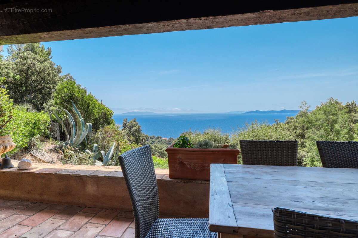 Maison à RAYOL-CANADEL-SUR-MER