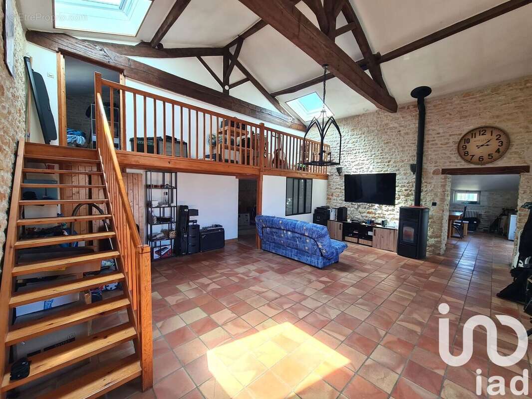 Photo 2 - Maison à BEURLAY