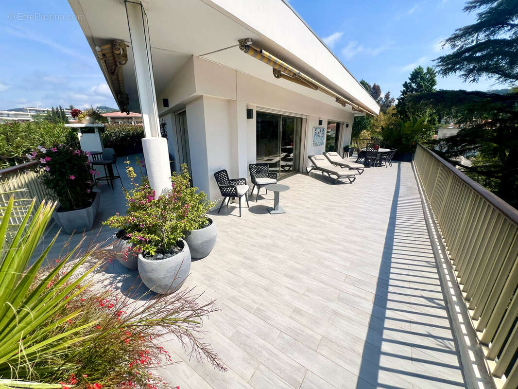 Appartement à CANNES