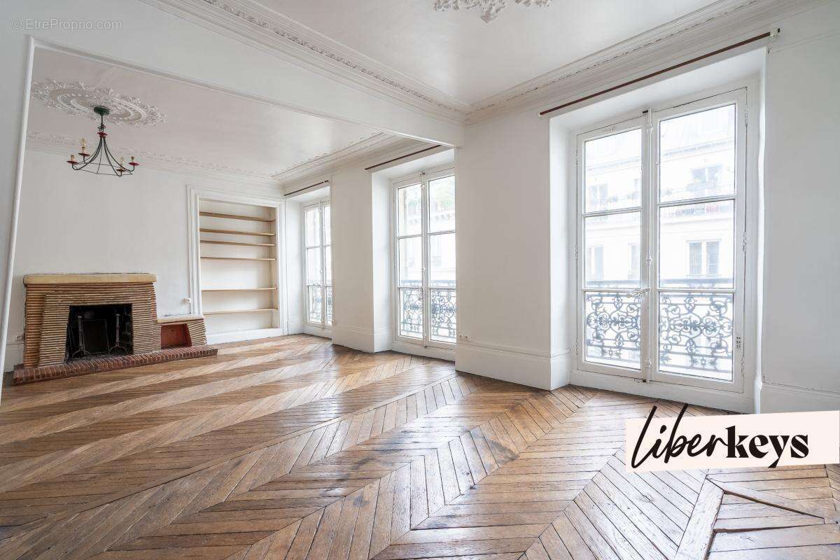 Appartement à PARIS-3E