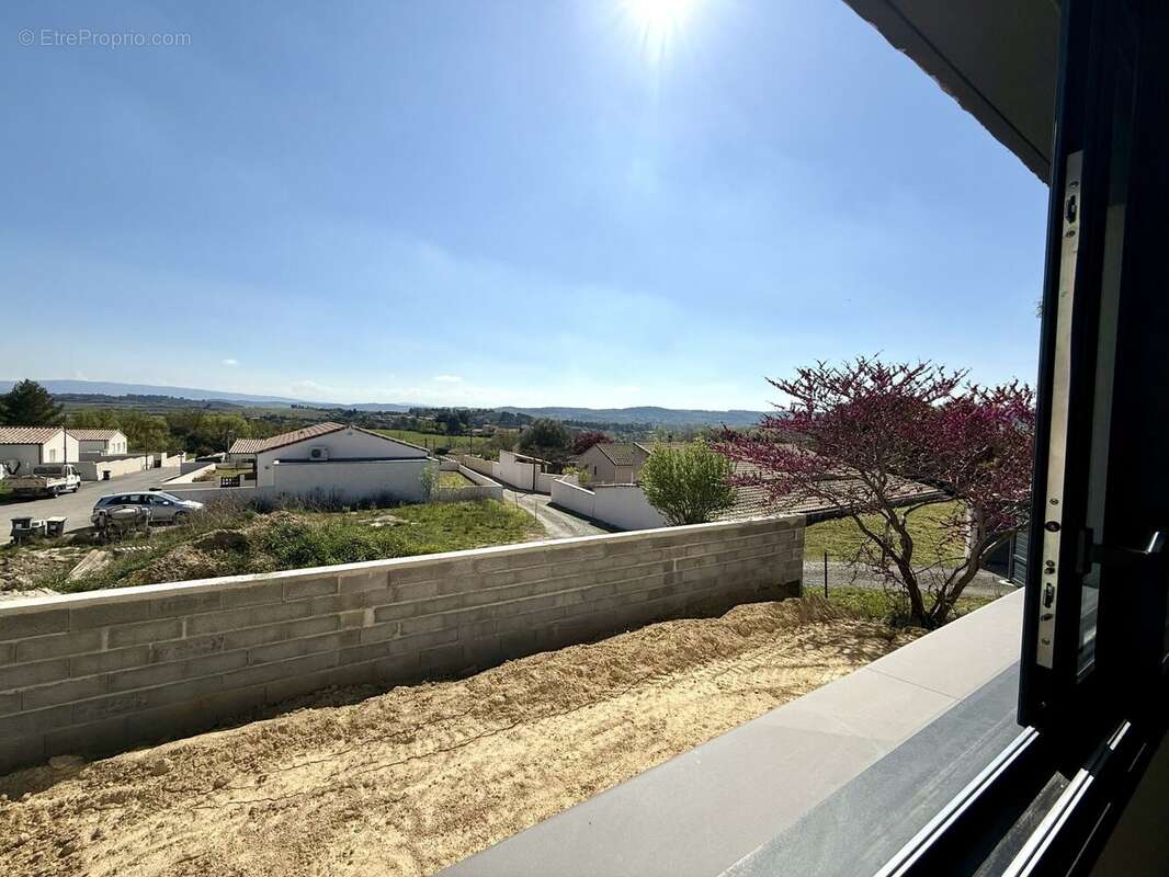 Maison à COUFFOULENS