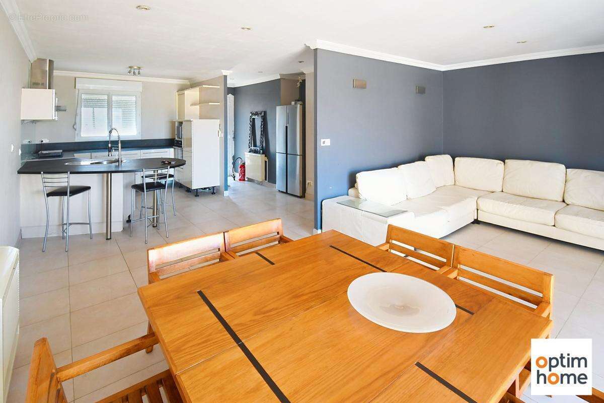 Maison plain pied avec extension a terminer - 156 m2 environ pour l'ensemble - terrain 6 ares 71 - garage - photo 11