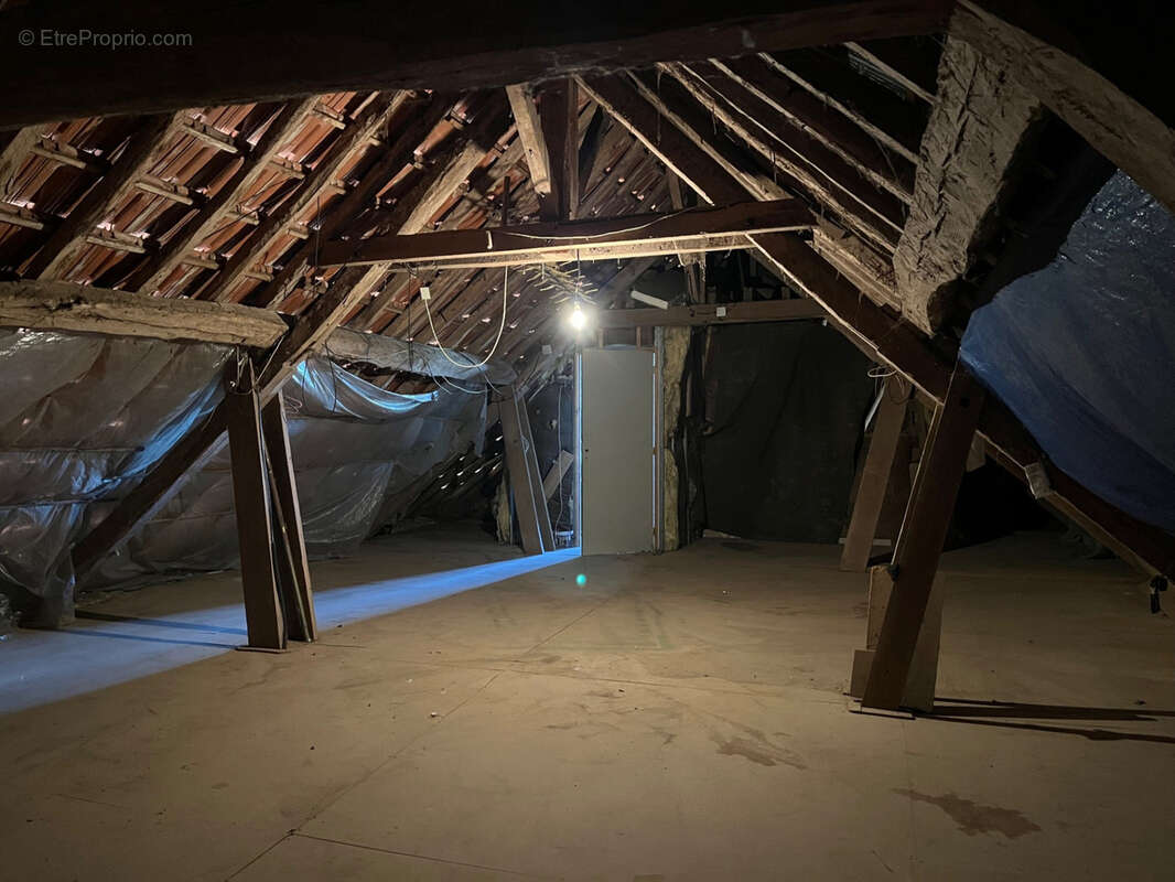 Maison à SAINT-YRIEIX-LA-PERCHE