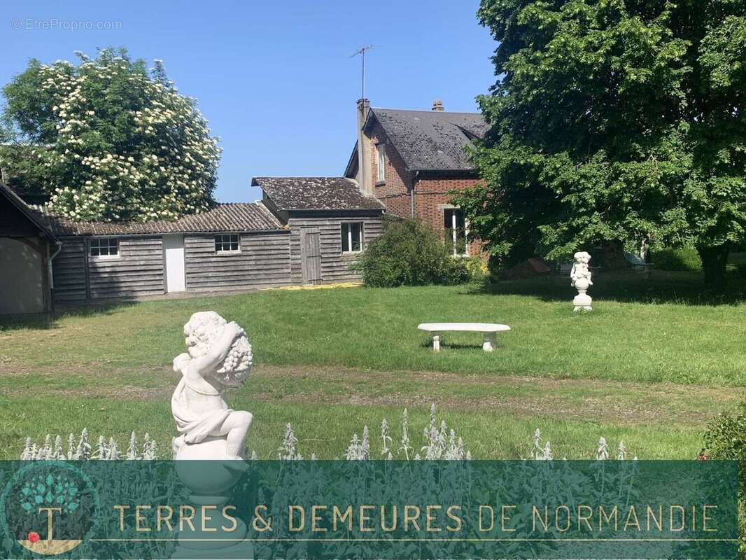 Maison à LE FIDELAIRE