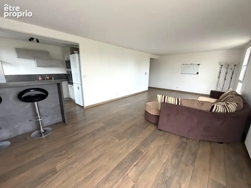 Appartement 74 m² à Orleans  - photo 3