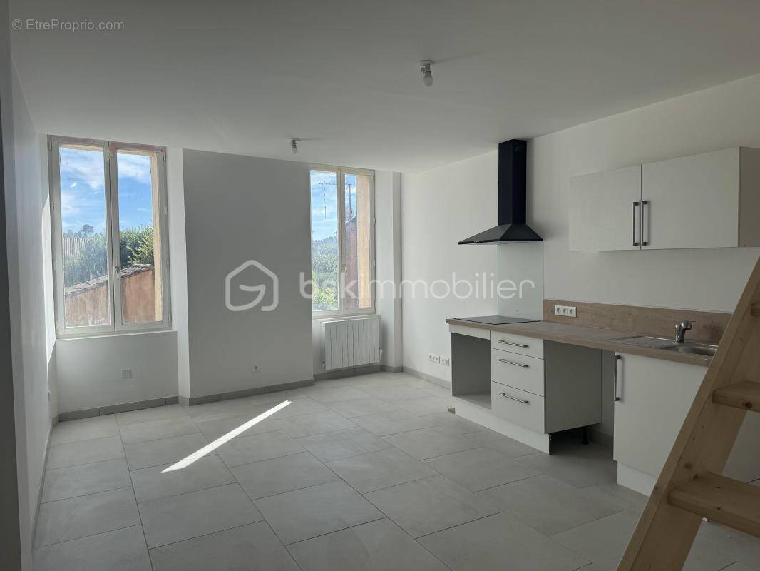 Appartement à BESSE-SUR-ISSOLE