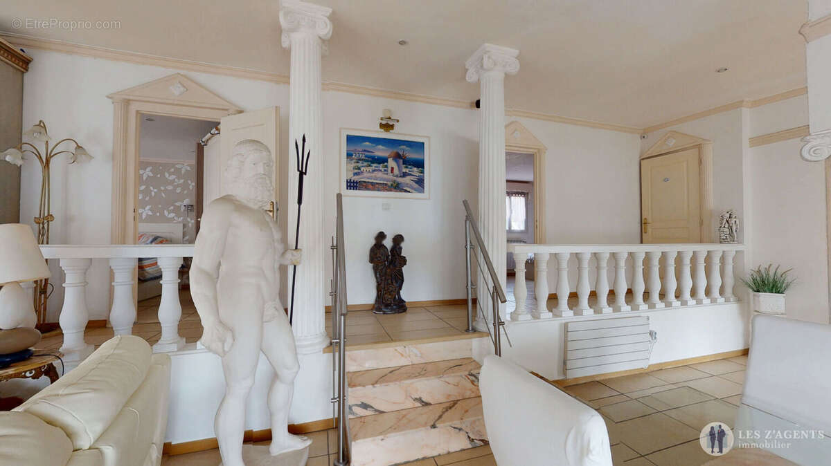 Maison à SAINT-MARTIN-D&#039;HERES