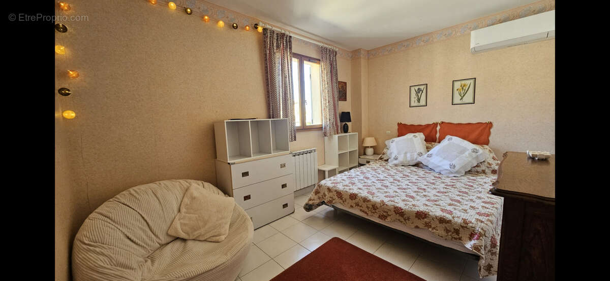 Maison à PEYMEINADE