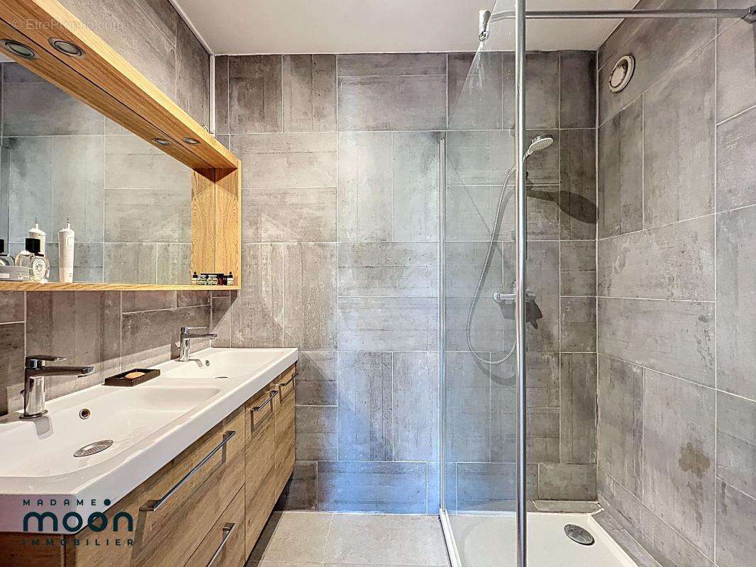 Appartement à OULLINS