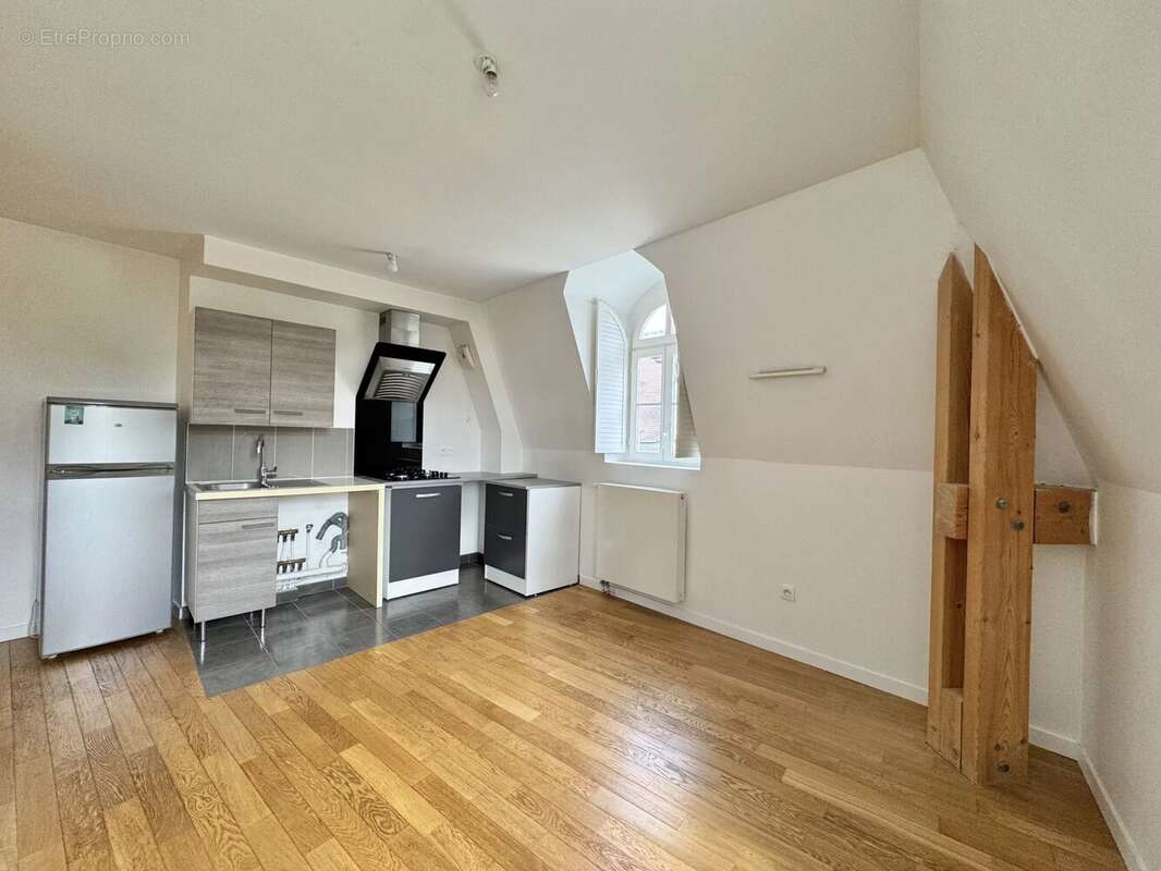 Appartement à VERRIERES-LE-BUISSON