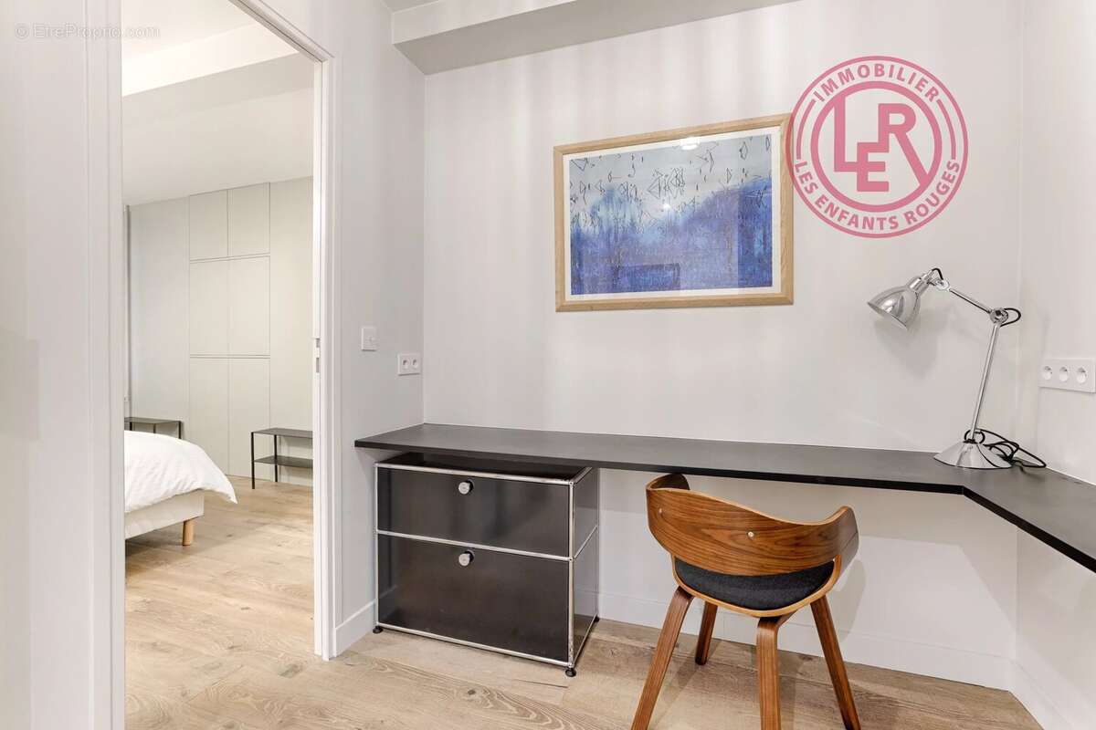 Appartement à PARIS-3E