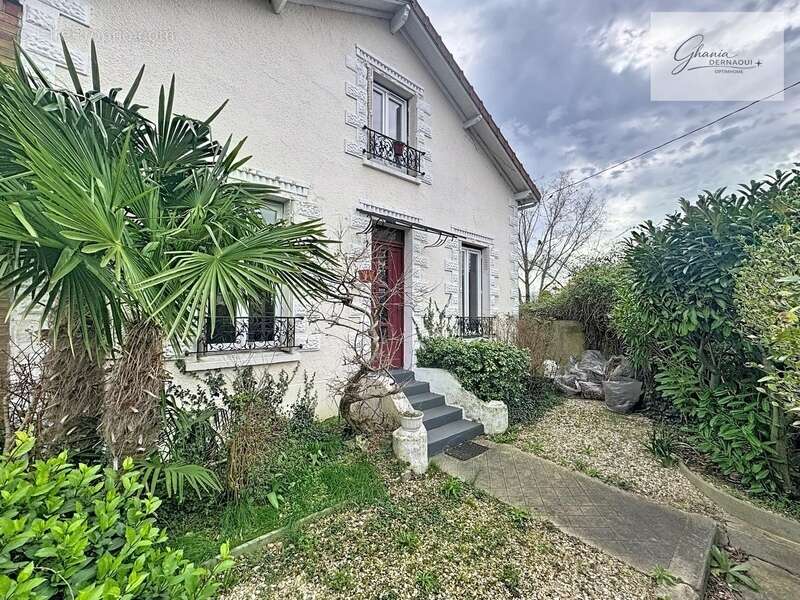 Maison à LE PERREUX-SUR-MARNE