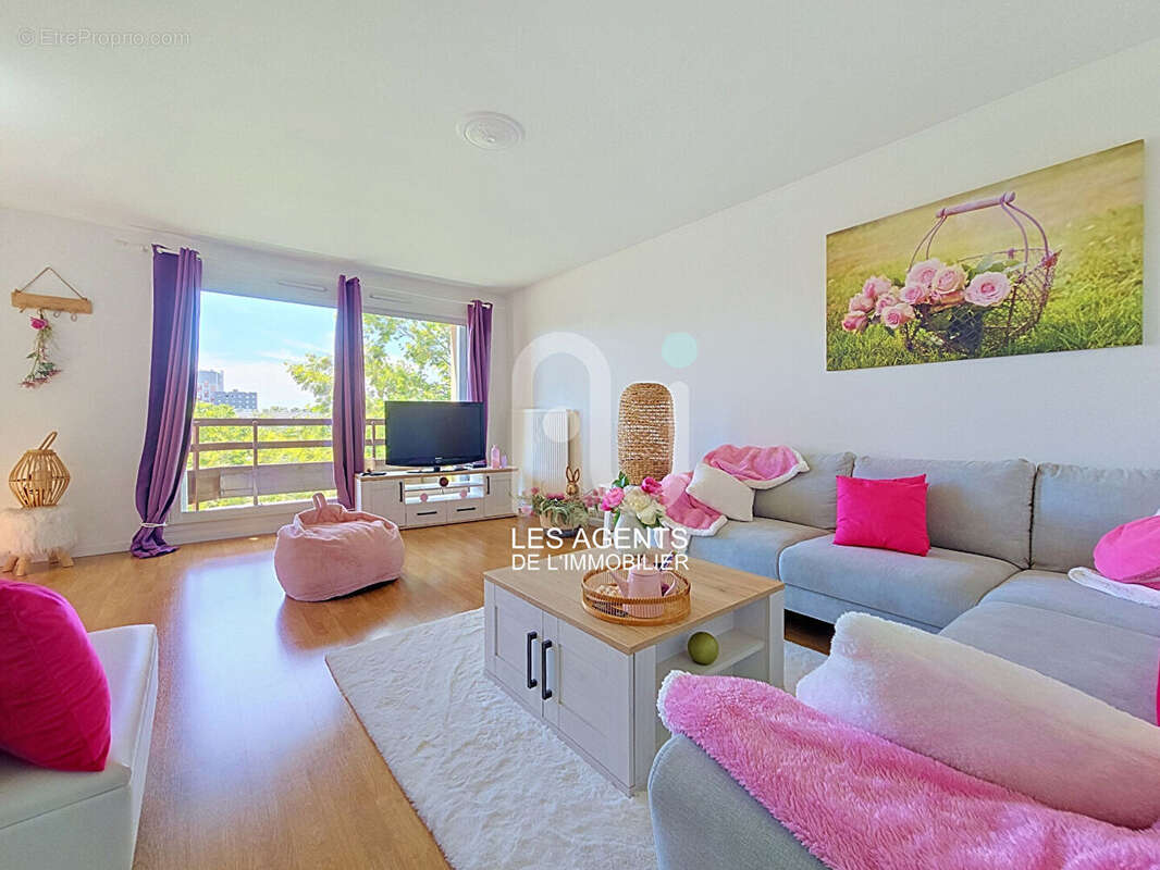 Appartement à GENNEVILLIERS