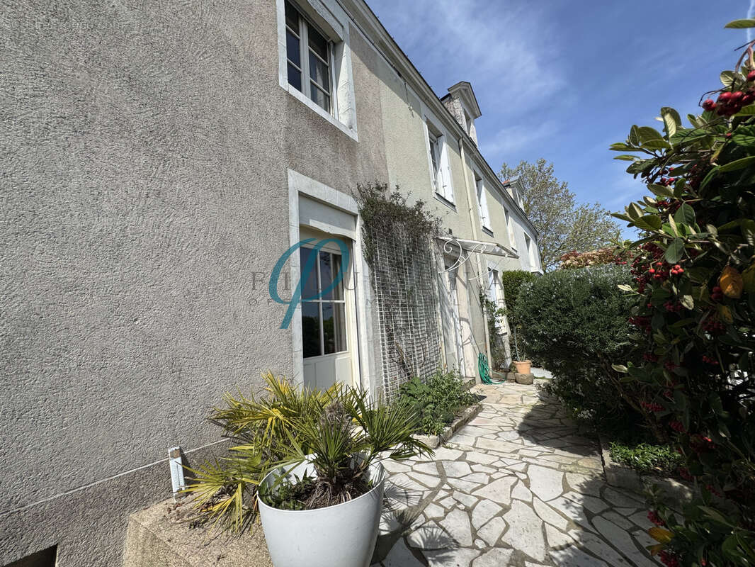 Maison à SAINT-GEREON