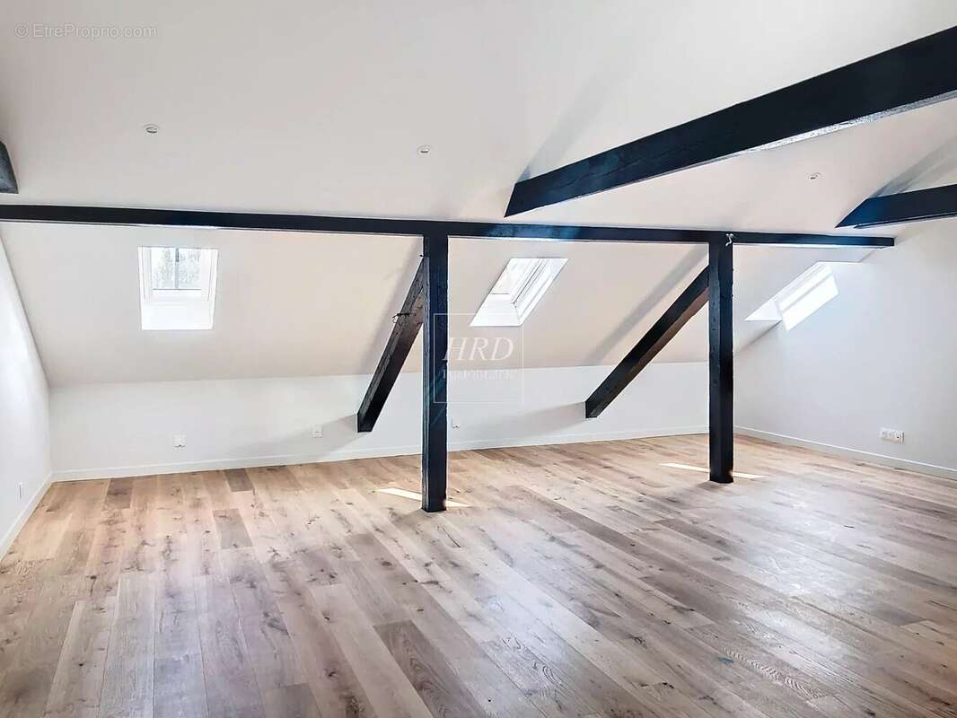 STRASBOURG - ORANGERIE 4 Pièces de 64m2 hab / 105m2 au sol - photo 2