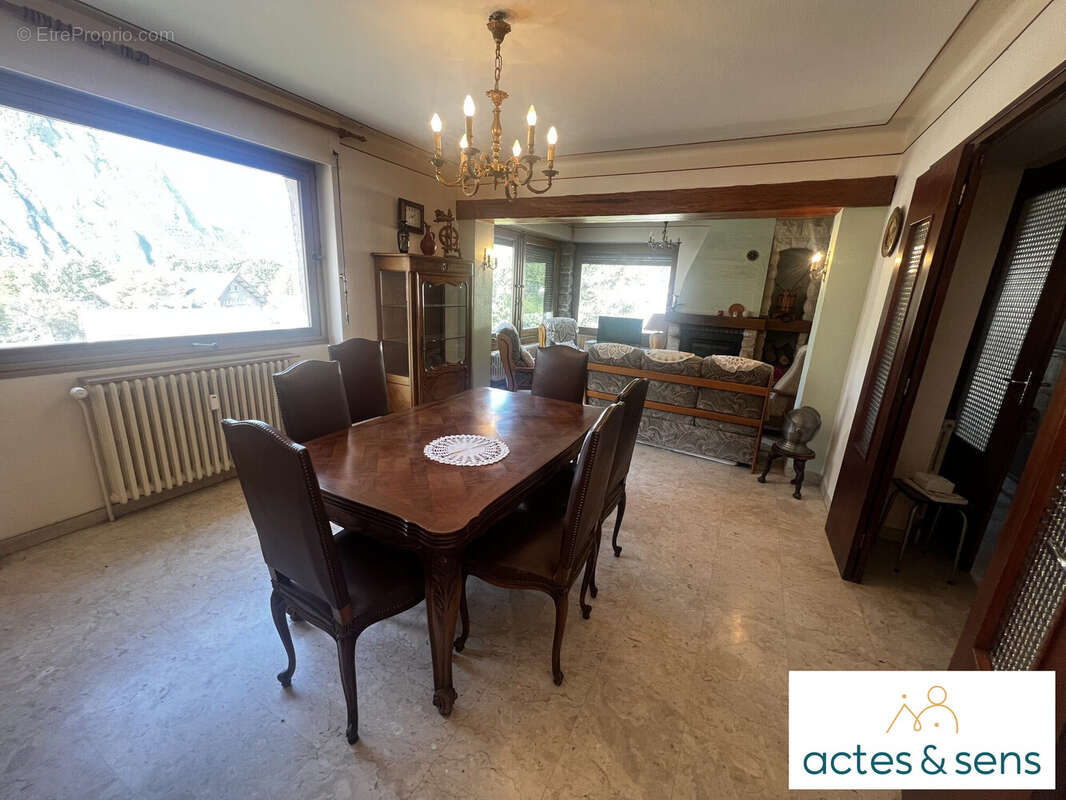 Appartement à SAINT-JULIEN-MONT-DENIS