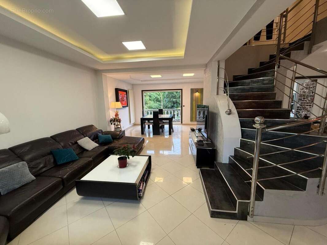 Photo 4 - Maison à VAUJOURS