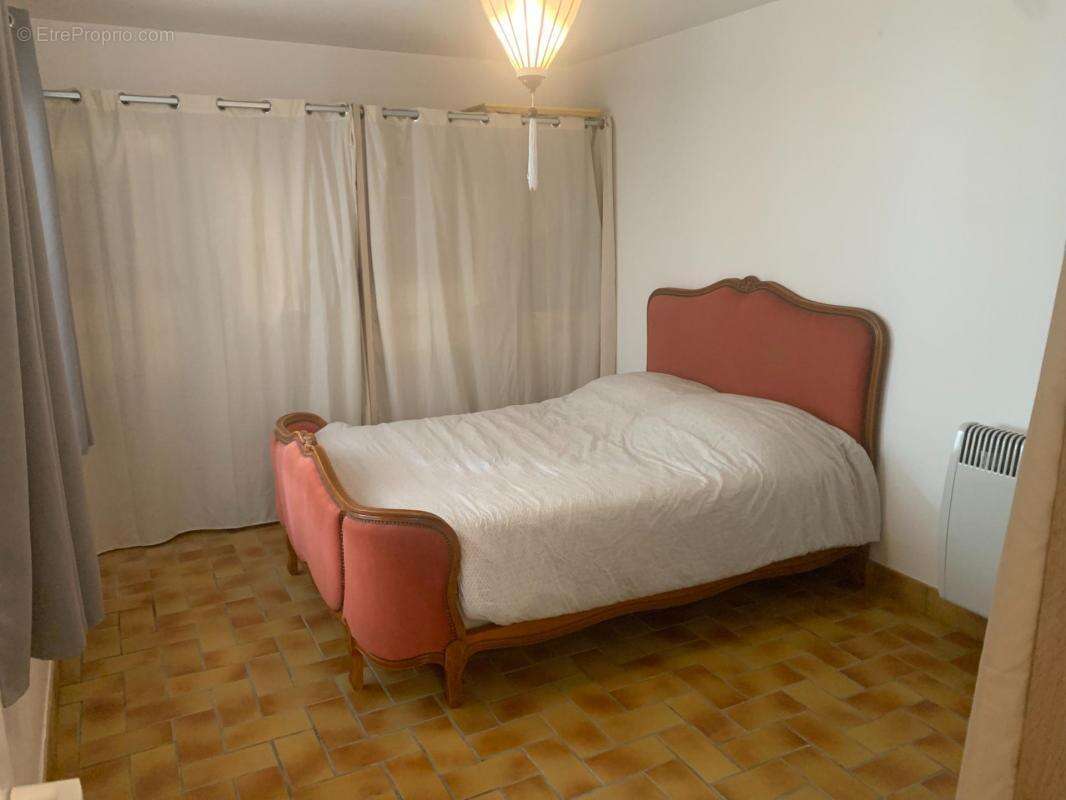 Maison à MILLY-SUR-THERAIN