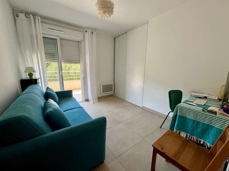 Appartement T3 lumineux avec terrasse, vue dégagée et parking – L’Île-Rousse (20) - photo 10