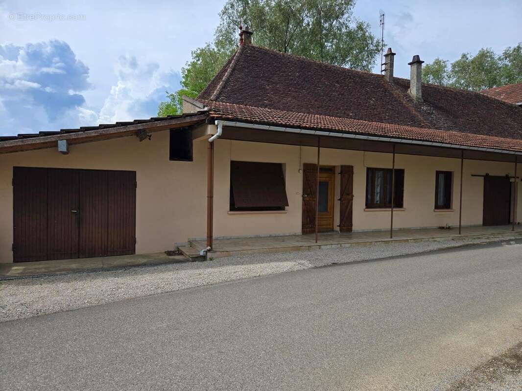 Photo 2 - Maison à LOUHANS