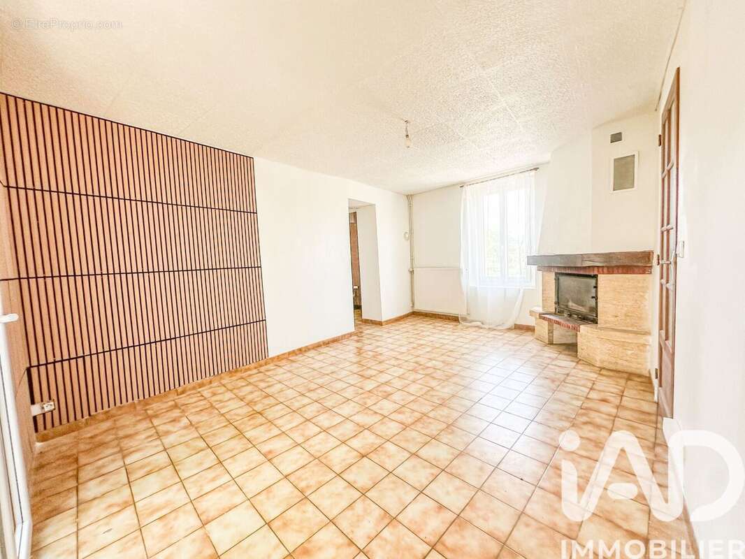Photo 7 - Maison à REBAIS