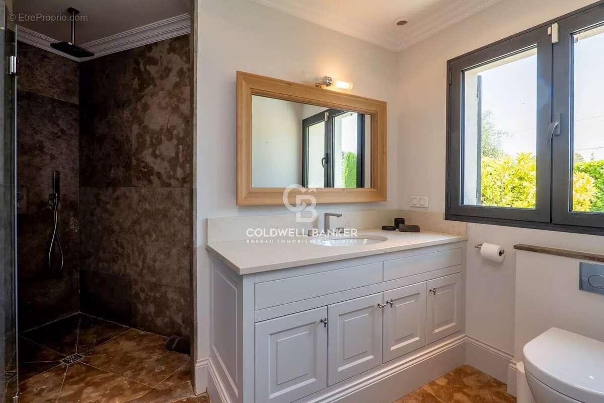 Maison à MOUGINS