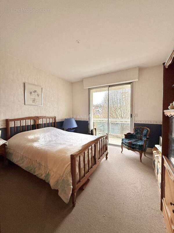 Appartement à SAINT-CYR-SUR-LOIRE