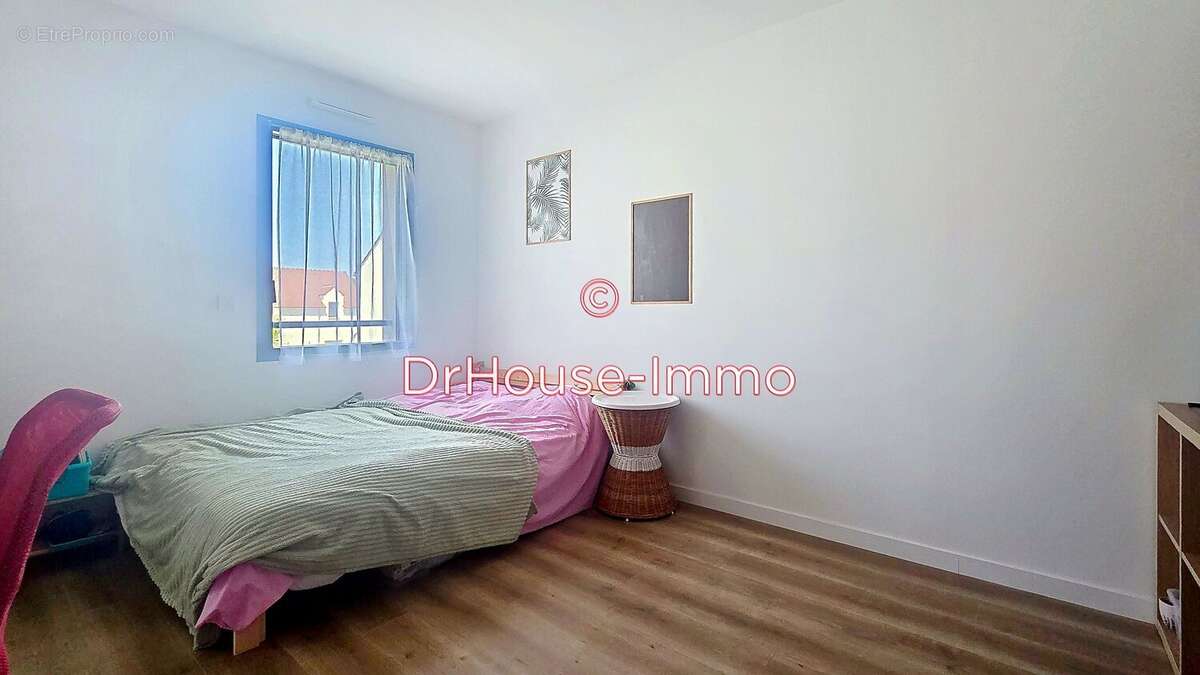 Maison 160 m² à Mauchamps  - photo 18