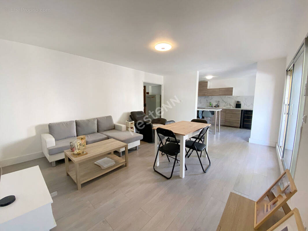 Appartement à HYERES