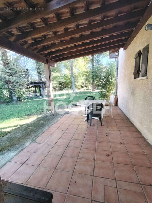 Maison à SAINT-PIERRE-DU-MONT