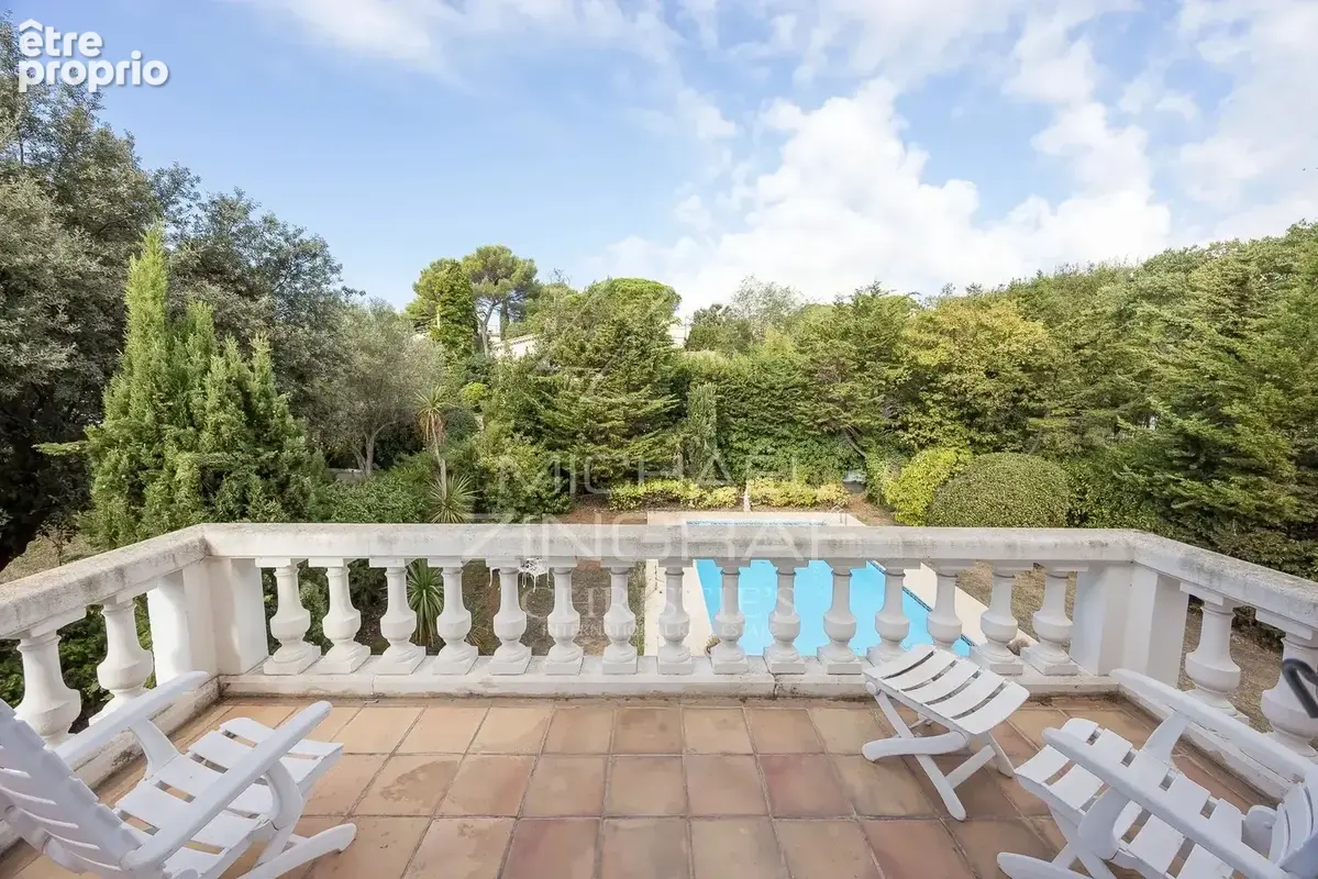 Exclusivité - A l’orée du Cap d’Antibes – Une adresse privilégiée entre mer et commerces - photo 5