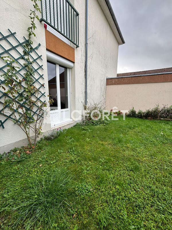 Appartement à LAMORLAYE