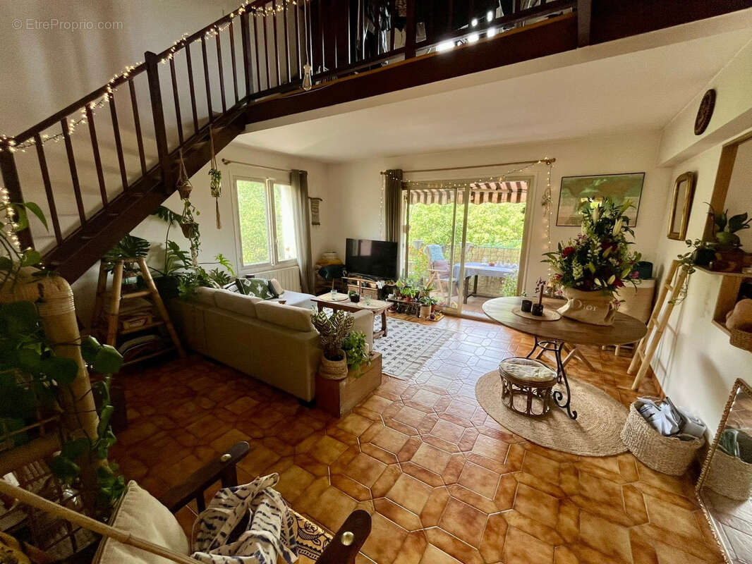 Appartement à PEYMEINADE