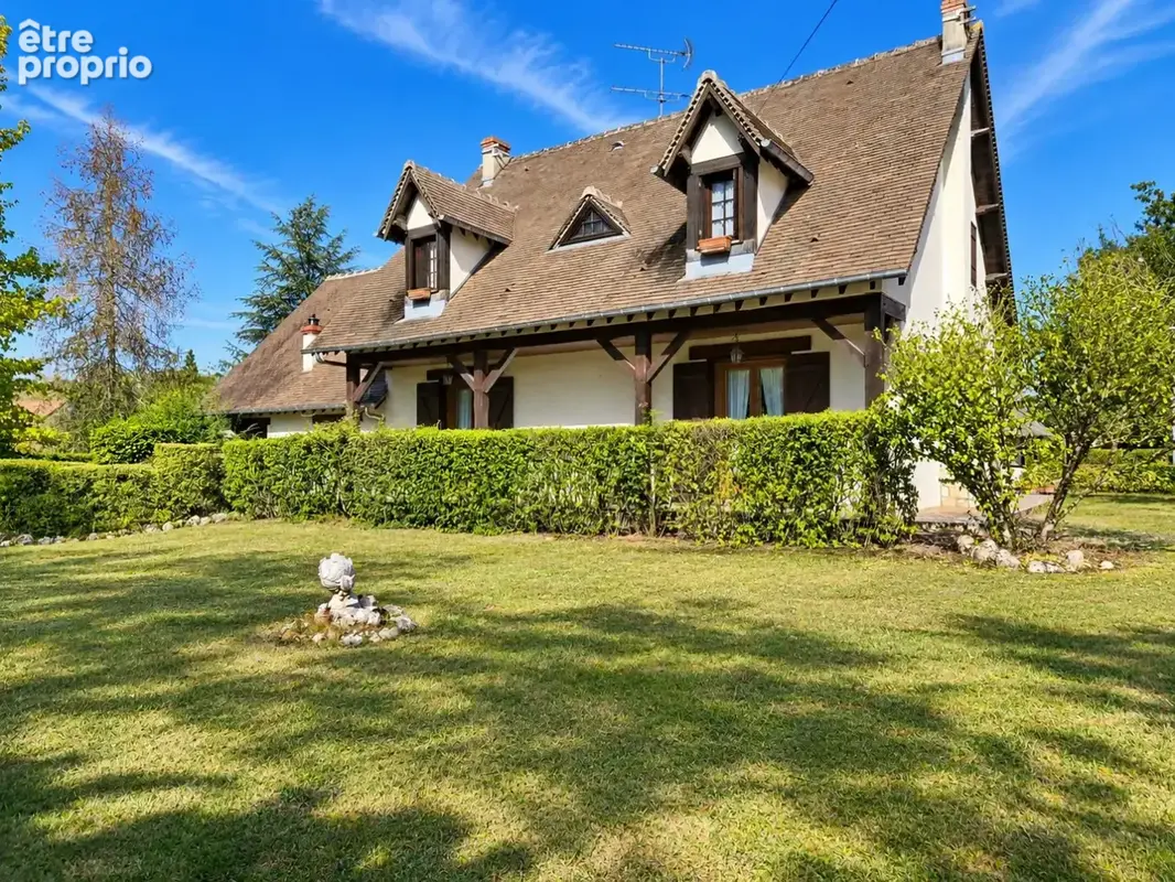 Maison à NOGENT-SUR-VERNISSON